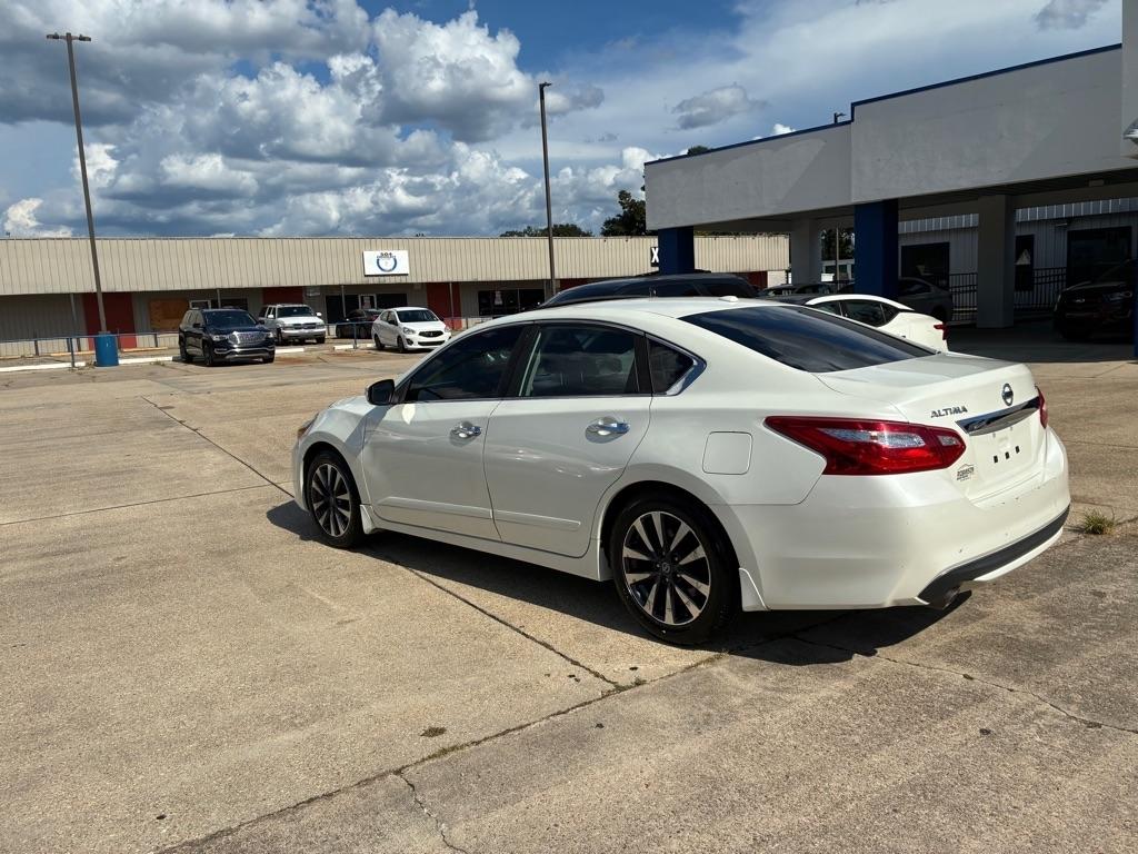 Nissan Altima 4dr Sdn I4 2.5 SL 2016