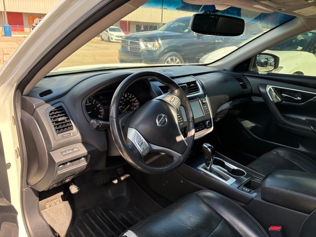 Nissan Altima 4dr Sdn I4 2.5 SL 2016