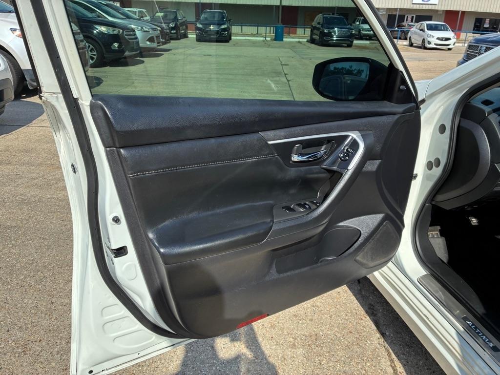 Nissan Altima 4dr Sdn I4 2.5 SL 2016