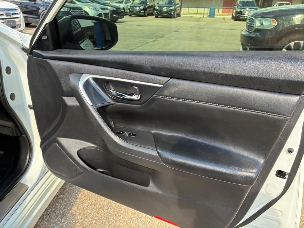 Nissan Altima 4dr Sdn I4 2.5 SL 2016