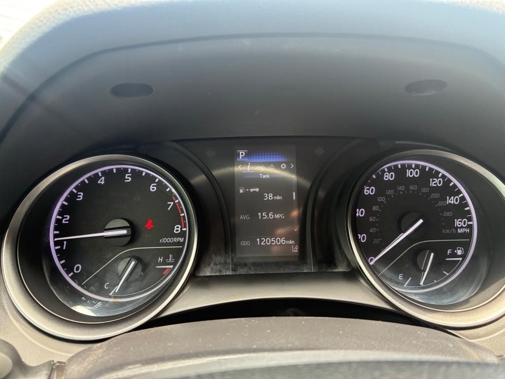 Toyota Camry SE Auto (Natl) 2021