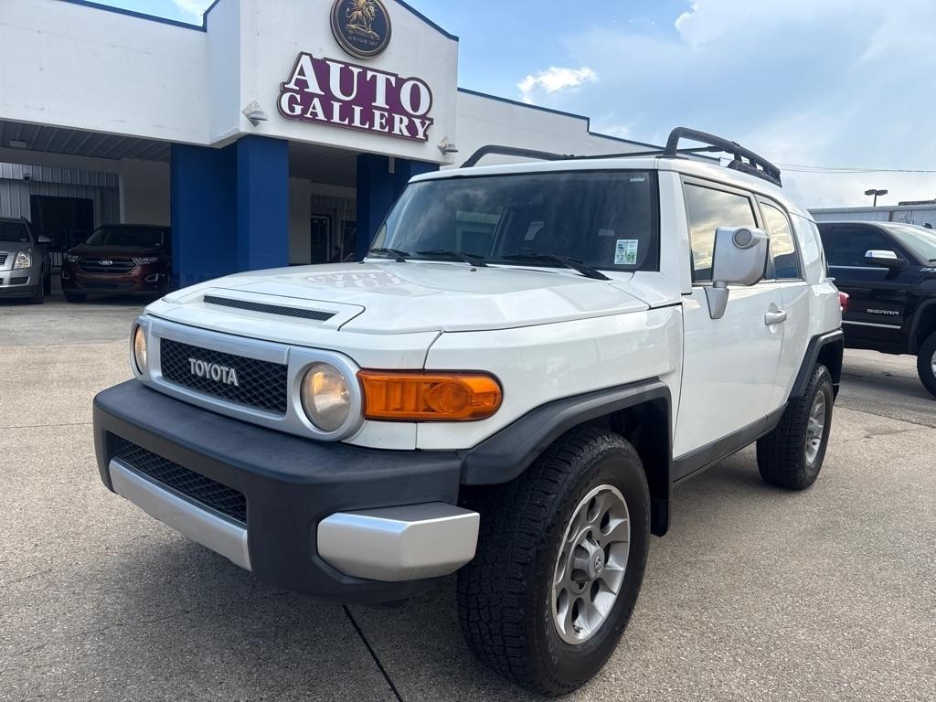 Toyota FJ Cruiser RWD 4dr Auto (Natl) 2012