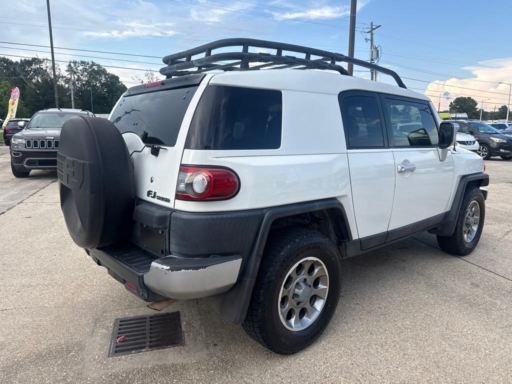 Toyota FJ Cruiser RWD 4dr Auto (Natl) 2012