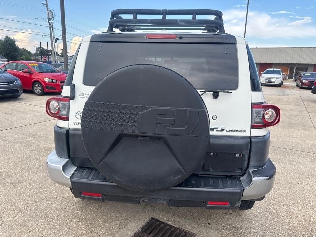 Toyota FJ Cruiser RWD 4dr Auto (Natl) 2012