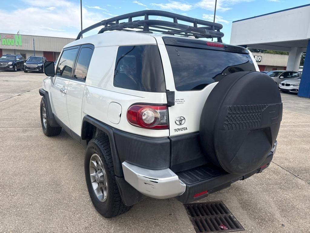 Toyota FJ Cruiser RWD 4dr Auto (Natl) 2012