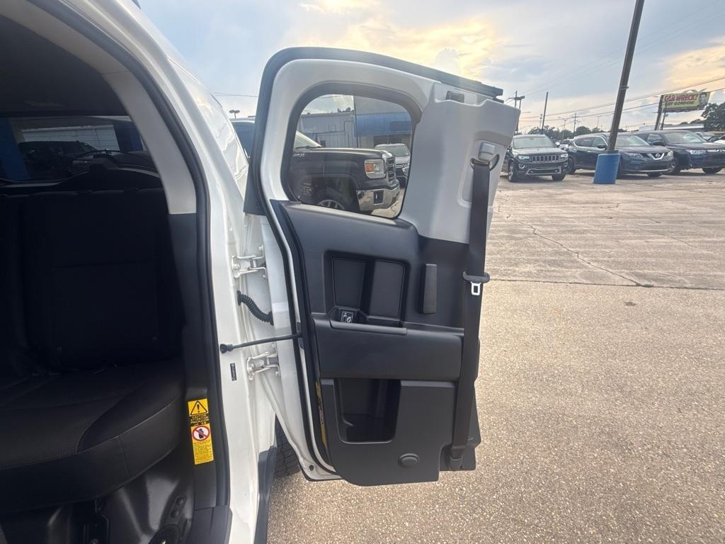Toyota FJ Cruiser RWD 4dr Auto (Natl) 2012