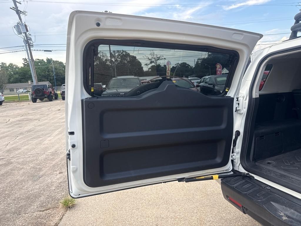 Toyota FJ Cruiser RWD 4dr Auto (Natl) 2012