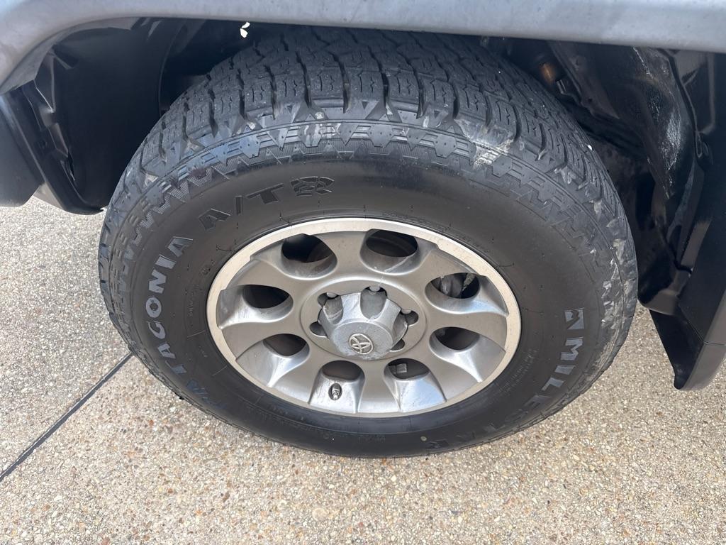 Toyota FJ Cruiser RWD 4dr Auto (Natl) 2012