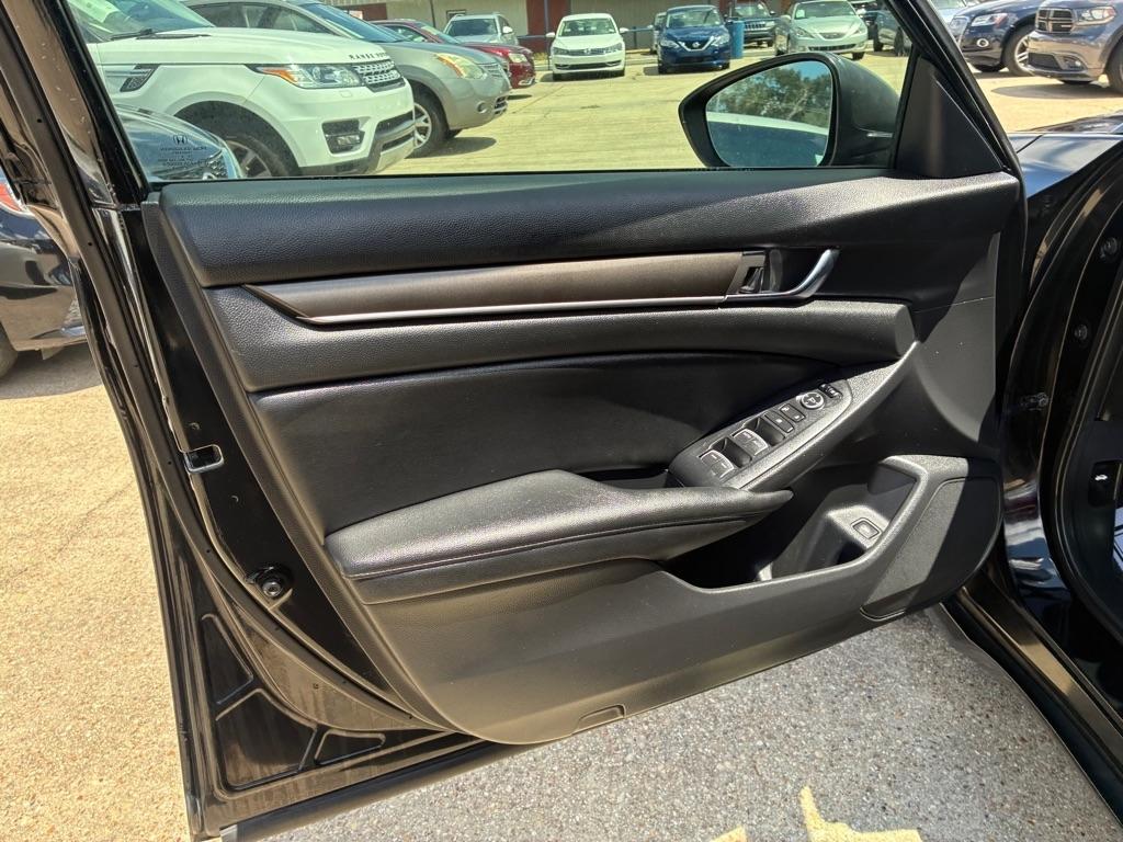 Honda Accord Sedan LX 1.5T CVT 2019