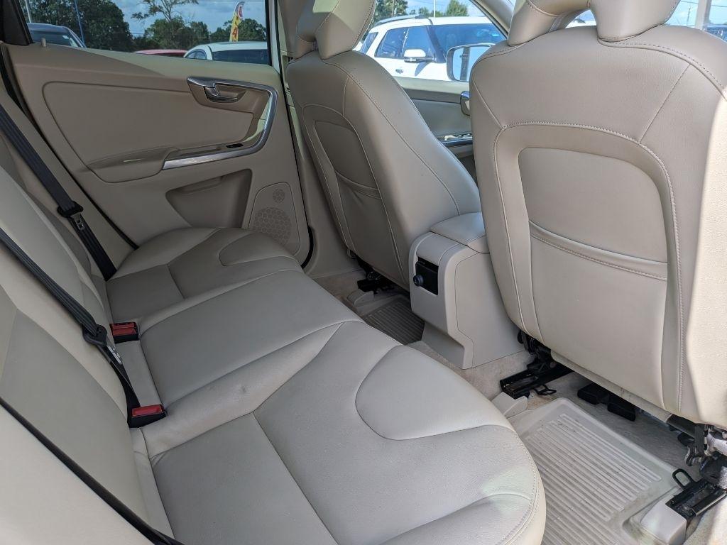 Volvo XC60 FWD 4dr T5 Drive-E Premier 2016