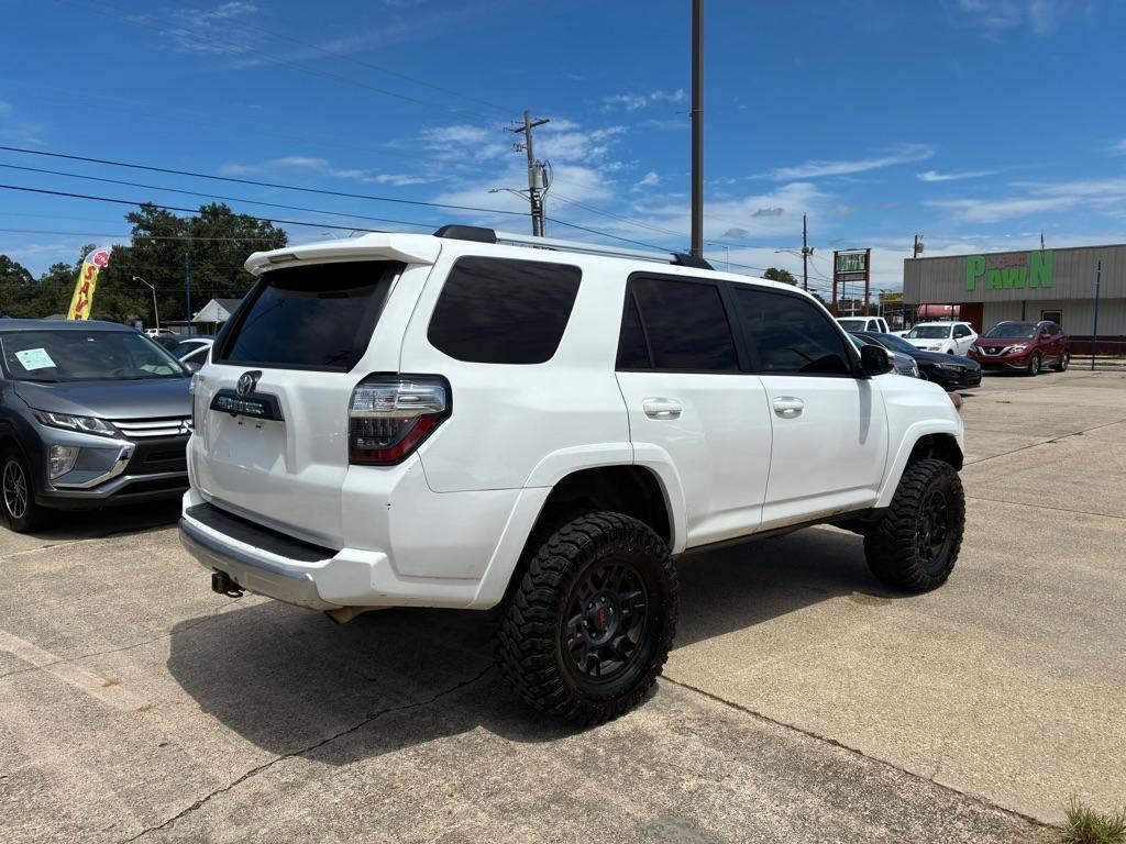 Toyota 4Runner SR5  2018