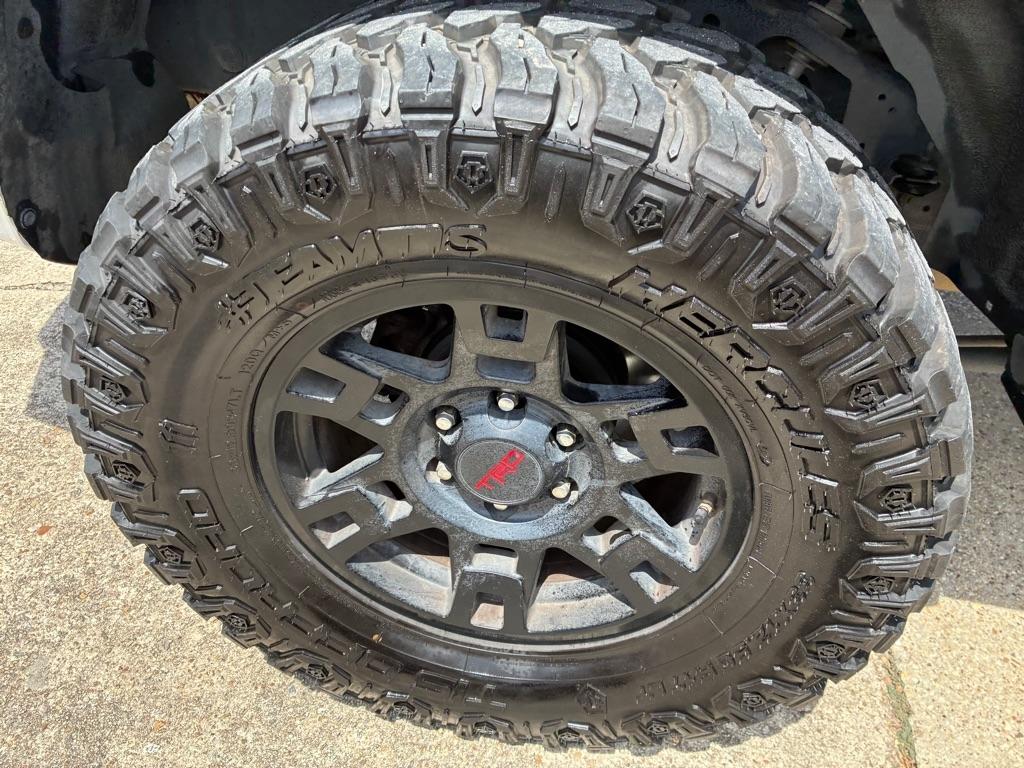 Toyota 4Runner SR5  2018