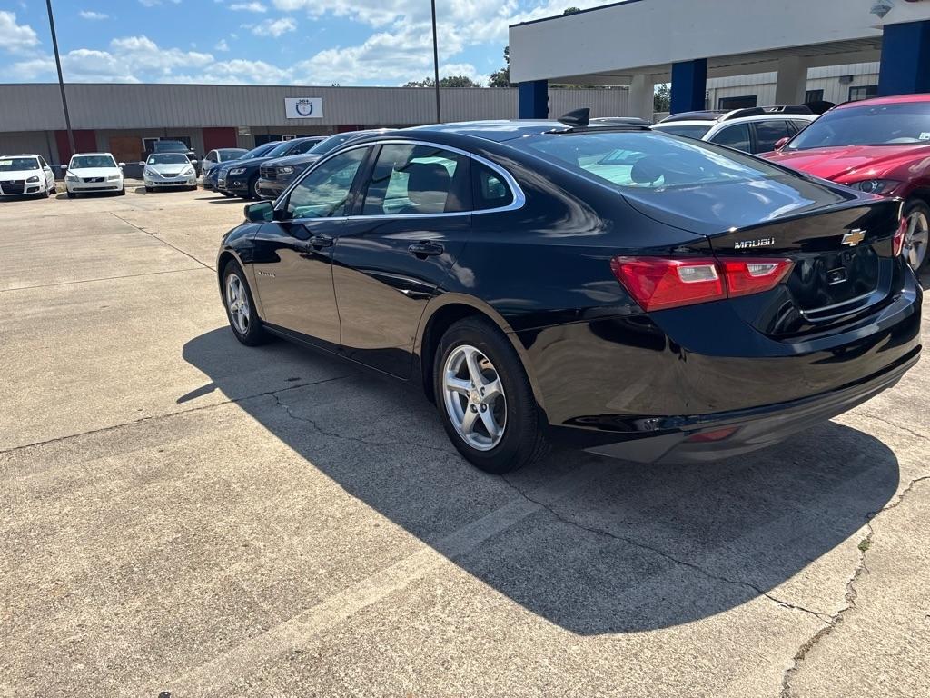 Chevrolet Malibu 4dr Sdn LS w/1LS 2017