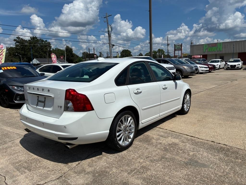 Volvo S40 4dr Sdn 2011