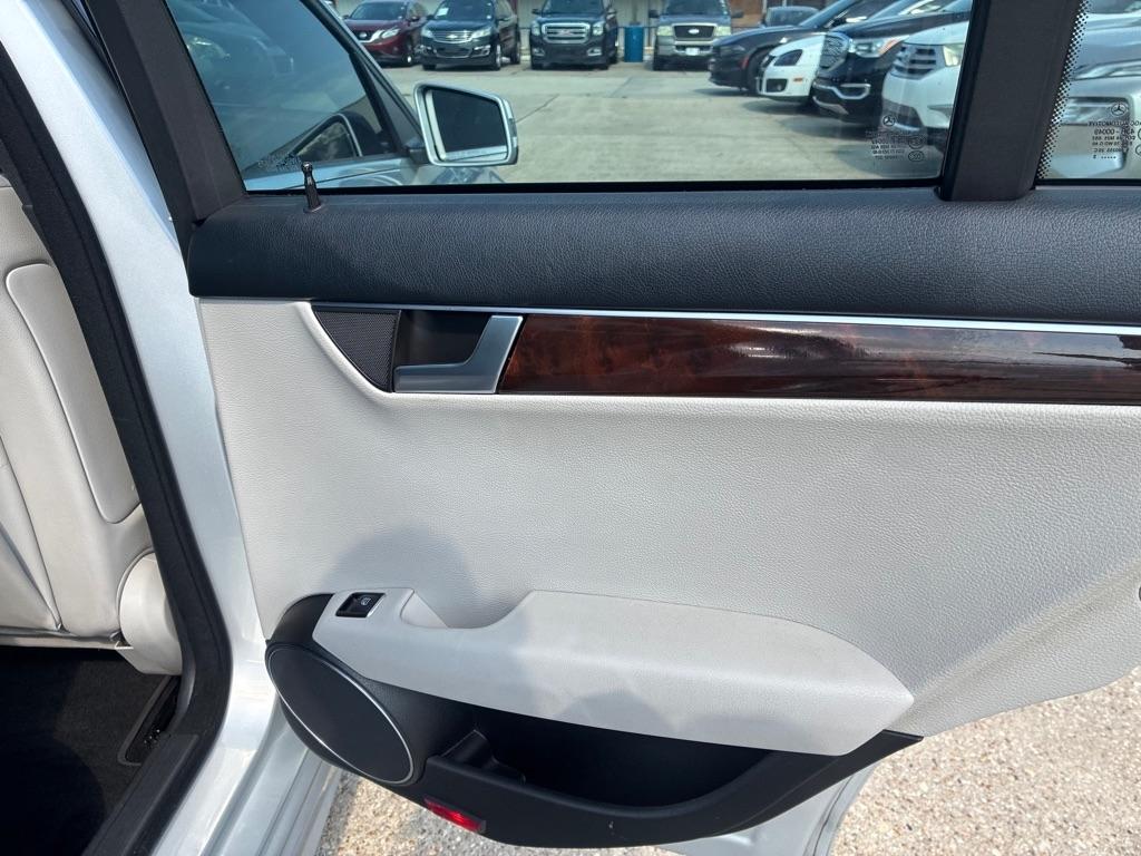 Mercedes-Benz C-Class 4dr Sdn C 250 Sport RWD 2013