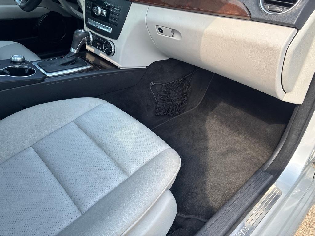Mercedes-Benz C-Class 4dr Sdn C 250 Sport RWD 2013