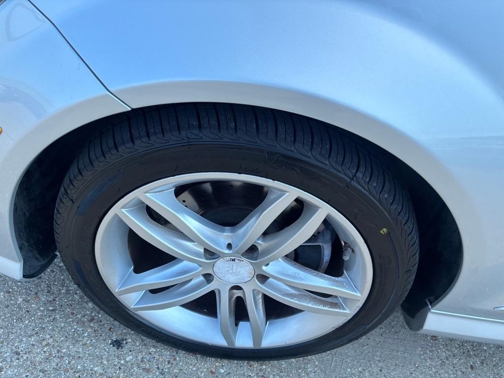Mercedes-Benz C-Class 4dr Sdn C 250 Sport RWD 2013