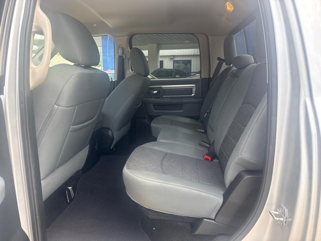 RAM 1500 2WD Crew Cab 149" Big Horn 2015