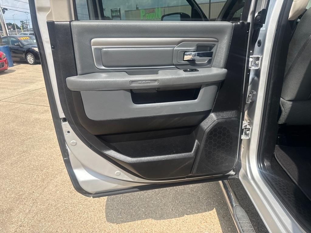 RAM 1500 2WD Crew Cab 149" Big Horn 2015