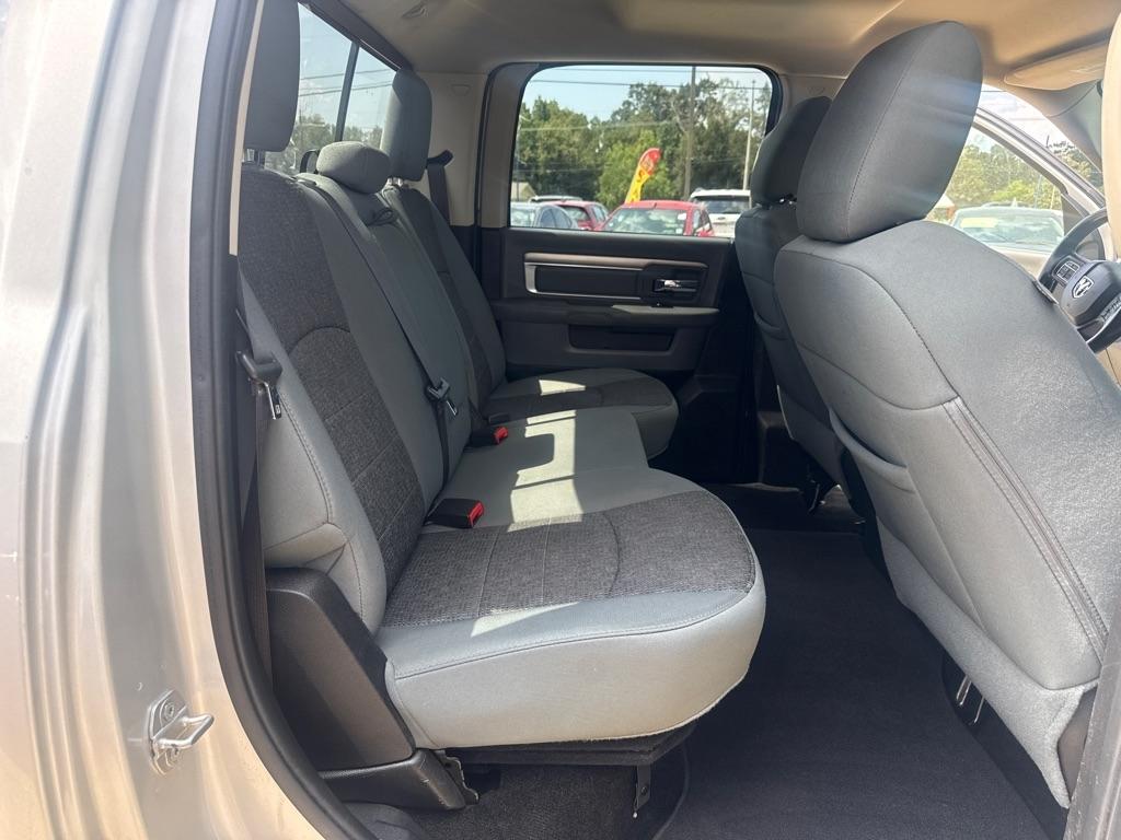 RAM 1500 2WD Crew Cab 149" Big Horn 2015