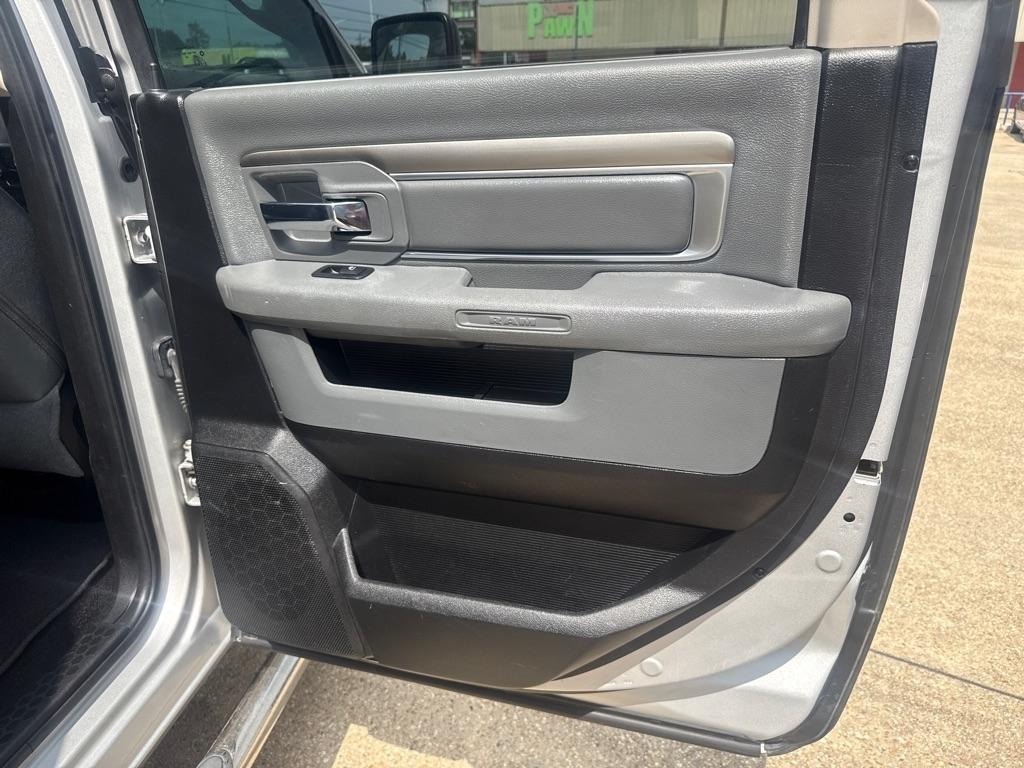 RAM 1500 2WD Crew Cab 149" Big Horn 2015