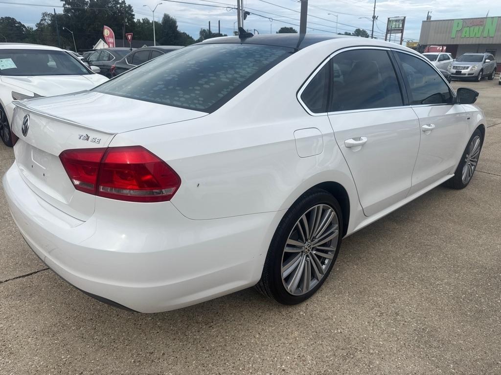 Volkswagen Passat 4dr Sdn 1.8T Auto Sport PZEV 2015