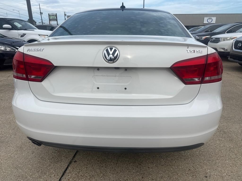 Volkswagen Passat 4dr Sdn 1.8T Auto Sport PZEV 2015