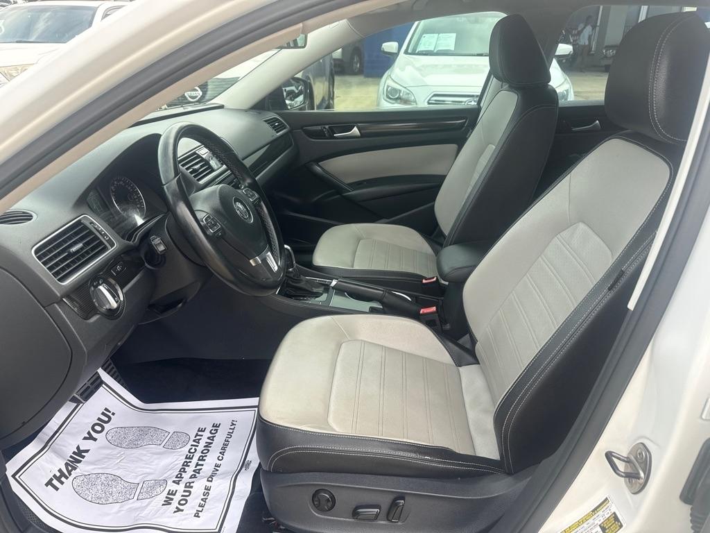 Volkswagen Passat 4dr Sdn 1.8T Auto Sport PZEV 2015