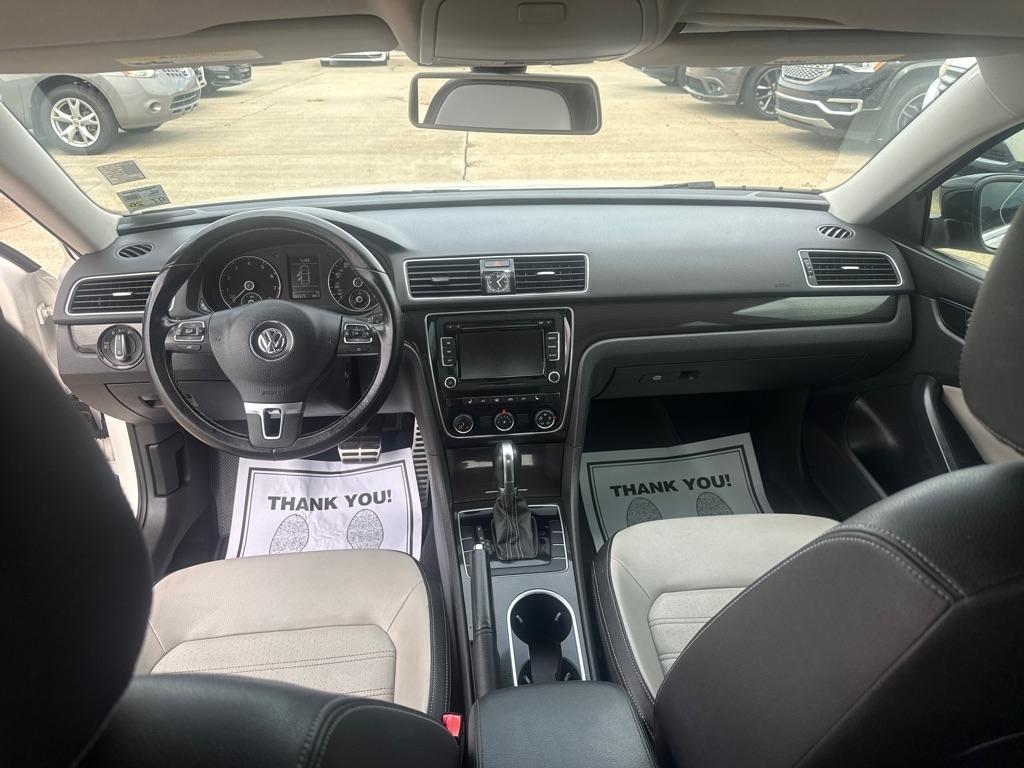 Volkswagen Passat 4dr Sdn 1.8T Auto Sport PZEV 2015
