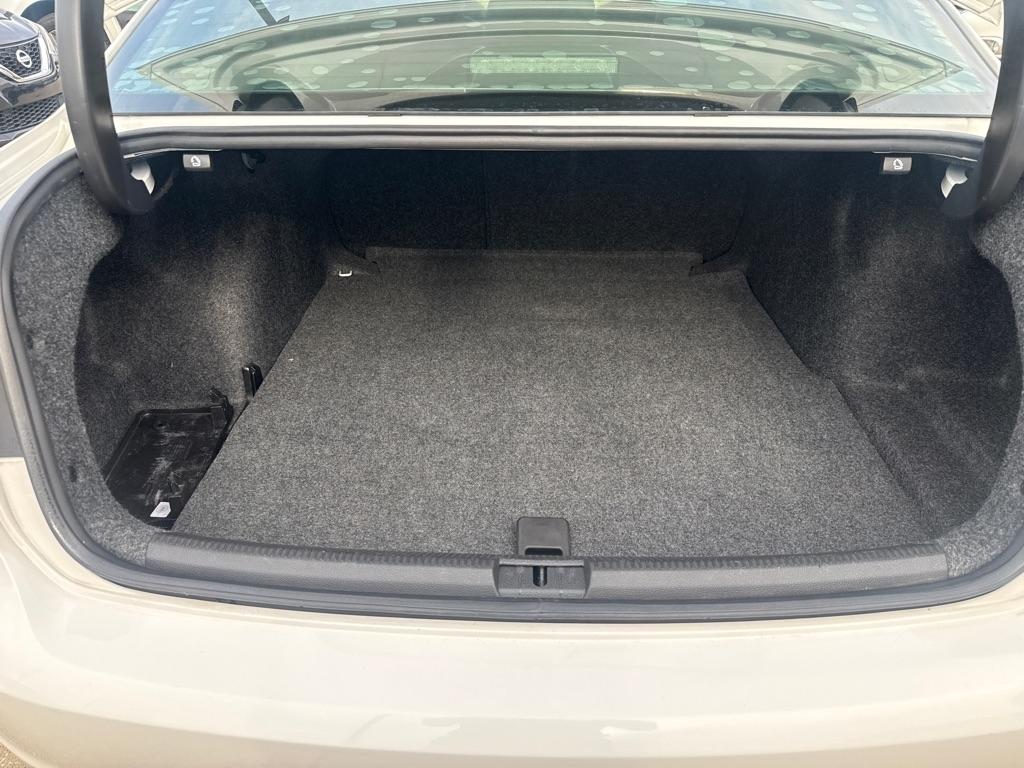 Volkswagen Passat 4dr Sdn 1.8T Auto Sport PZEV 2015