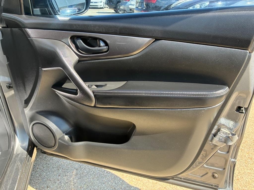 Nissan Rogue Sport FWD S 2020