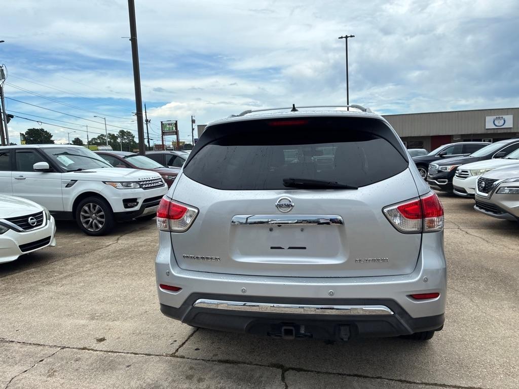 Nissan Pathfinder 2WD 4dr Platinum 2013