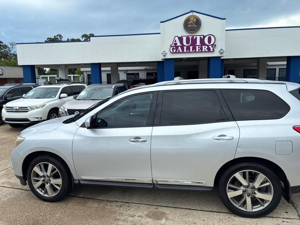 Nissan Pathfinder 2WD 4dr Platinum 2013
