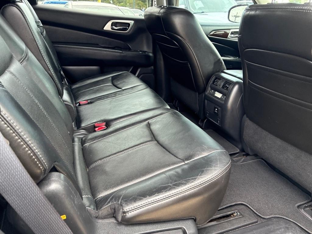 Nissan Pathfinder 2WD 4dr Platinum 2013