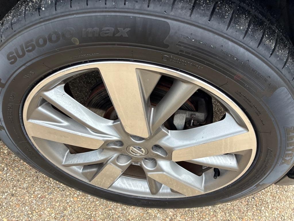 Nissan Pathfinder 2WD 4dr Platinum 2013