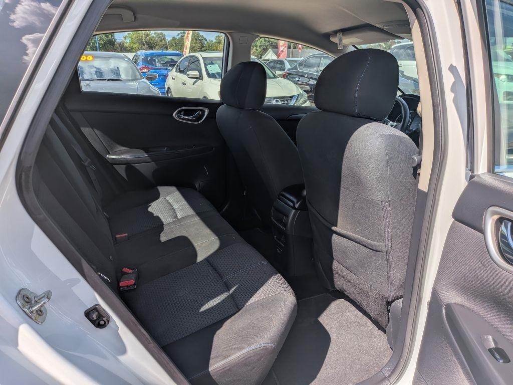 Nissan Sentra SR CVT 2019