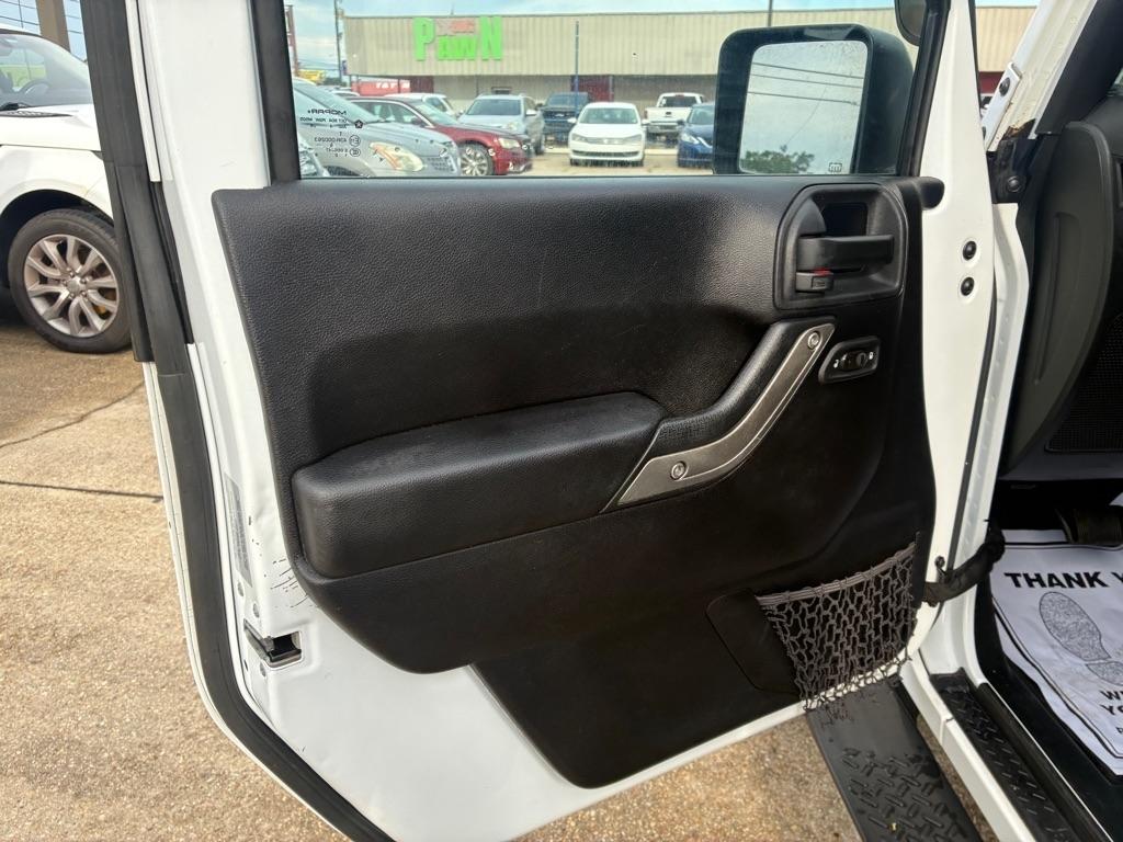 Jeep Wrangler Unlimited 4WD 4dr Sport 2015