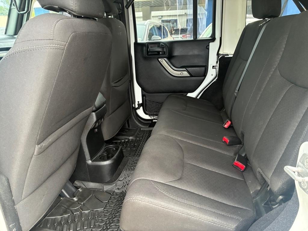 Jeep Wrangler Unlimited 4WD 4dr Sport 2015