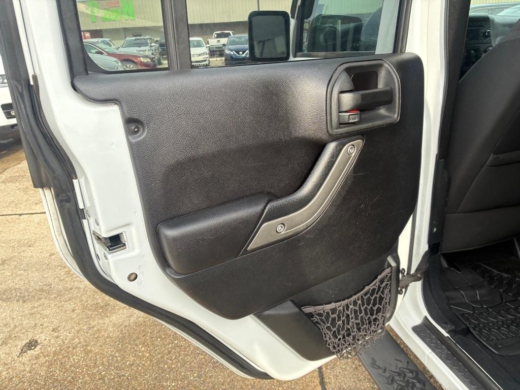 Jeep Wrangler Unlimited 4WD 4dr Sport 2015