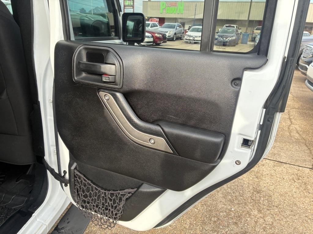 Jeep Wrangler Unlimited 4WD 4dr Sport 2015