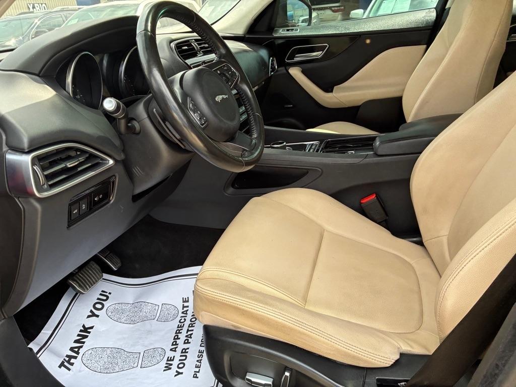 Jaguar F-Pace 25t Premium AWD 2019