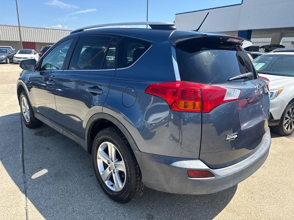 Toyota RAV4 FWD 4dr XLE (Natl) 2014