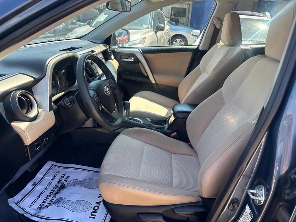 Toyota RAV4 FWD 4dr XLE (Natl) 2014