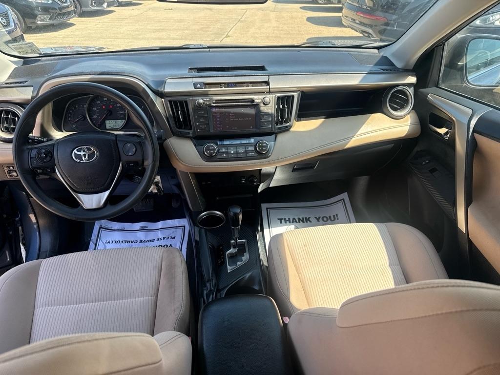Toyota RAV4 FWD 4dr XLE (Natl) 2014