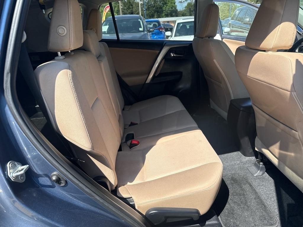 Toyota RAV4 FWD 4dr XLE (Natl) 2014