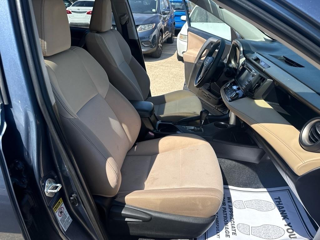 Toyota RAV4 FWD 4dr XLE (Natl) 2014