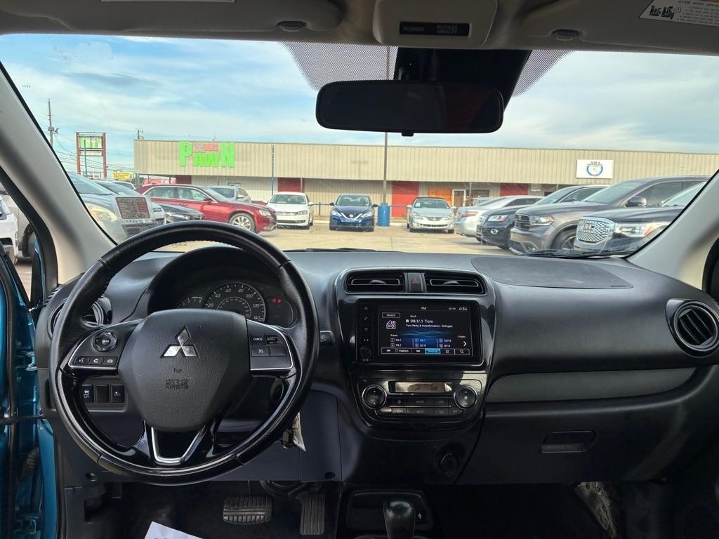 Mitsubishi Mirage Black Edition CVT 2022