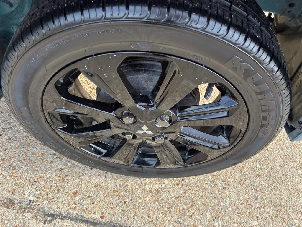 Mitsubishi Mirage Black Edition CVT 2022