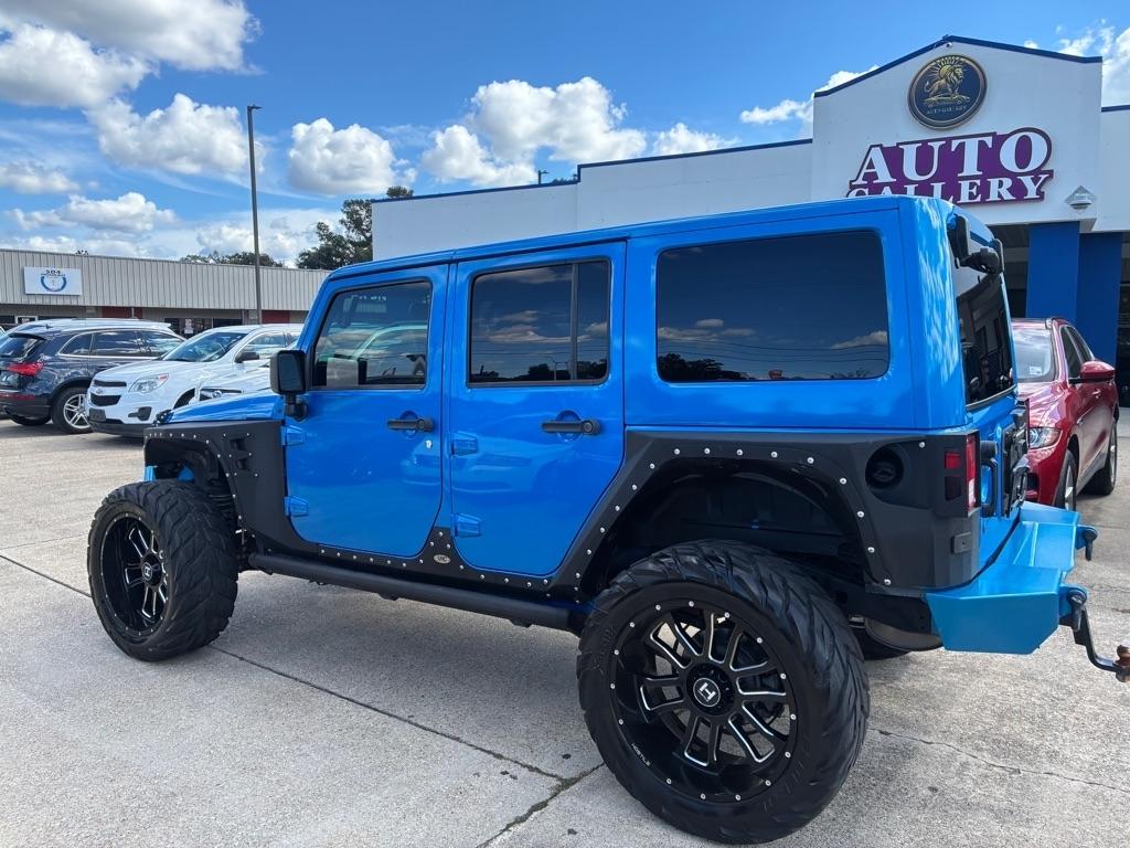 Jeep Wrangler Unlimited 4WD 4dr Sahara 2015