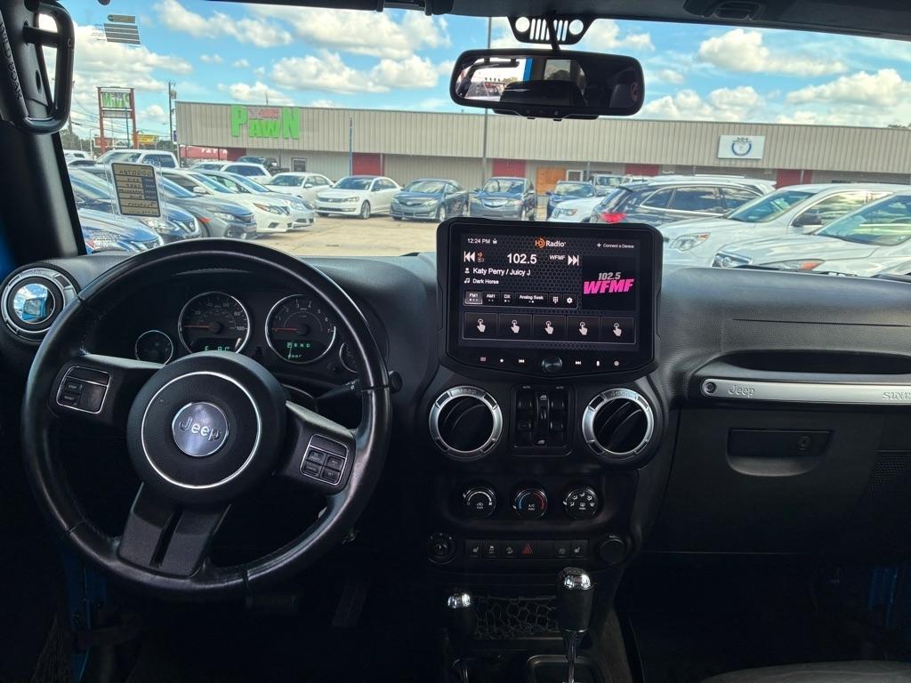 Jeep Wrangler Unlimited 4WD 4dr Sahara 2015